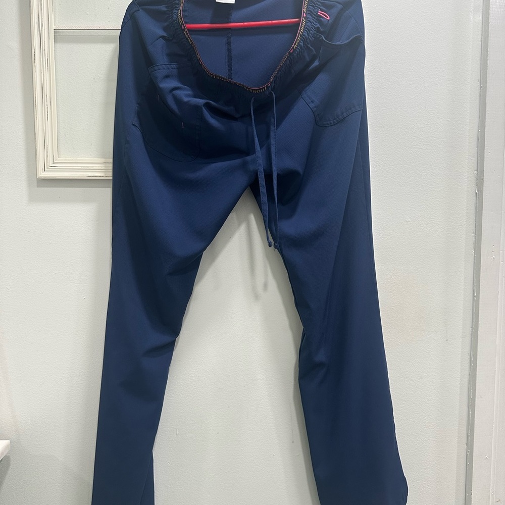 Women’s navy scrub pants